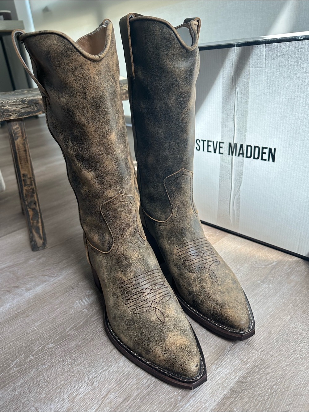 Albany Brown Distressed Steve Madden Boots - Picture 15 of 15